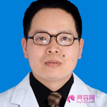 桂林医学院附属医院整形美容怎么样？口碑整形专家介绍+割双眼皮案例